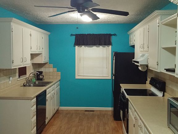 3rd image of 4326 N Landsdowne