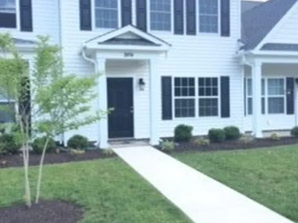 2076 Forest Cir, Aylett, VA 23009