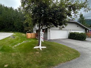 16612 River Heights Loop, Eagle River, AK 99577