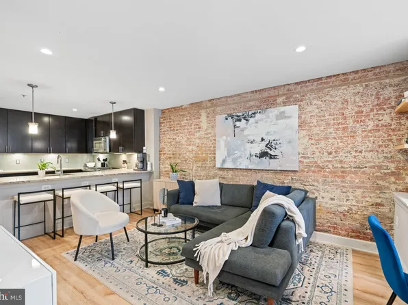 1444 Fairmont St NW #1, Washington, DC 20009