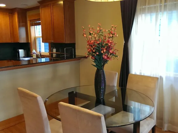 1439 NW 63rd St, Seattle, WA 98107