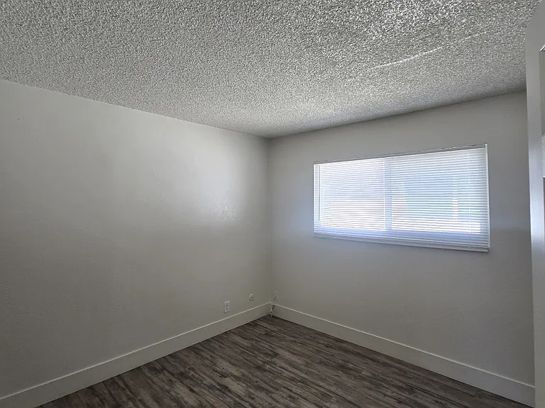 4419 N Clark St #A — Photo 7