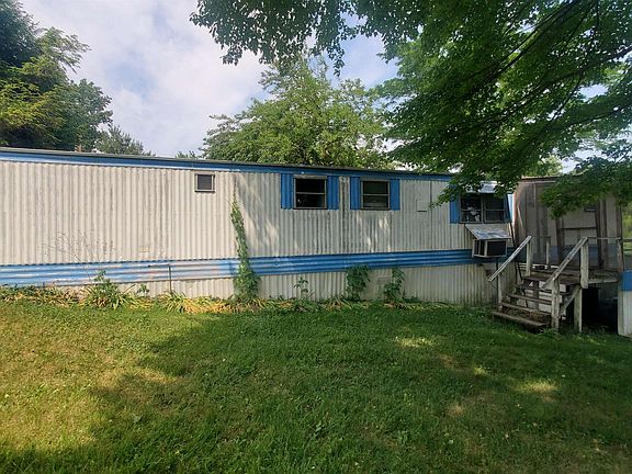 2nd image of 16300 Menominee Dr
