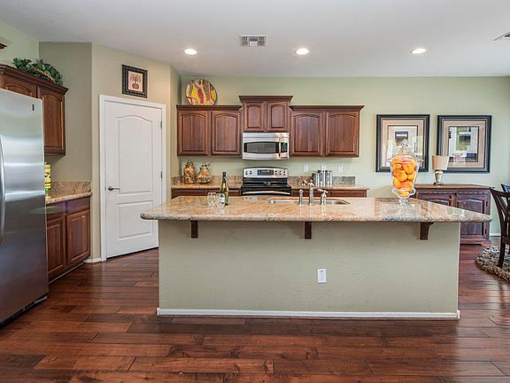 3rd image of 1674 W Agrarian Hills Dr