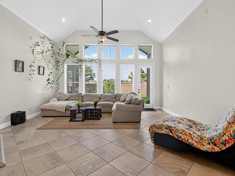 20214 Overland Hills Ln — Photo 18