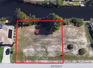 213 SW 26th Pl, Cape Coral, FL 33991