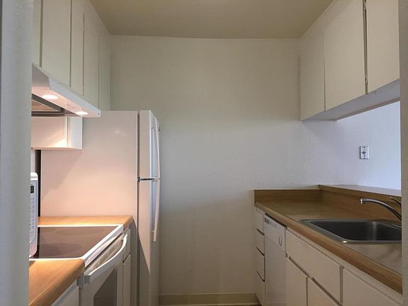 5th image of 3248 Shelter Creek Ln