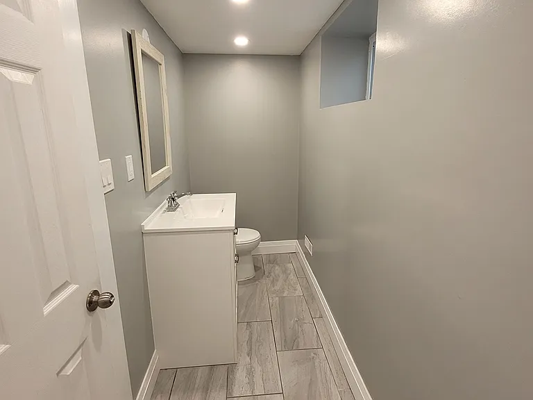 76 Glenview Ave #LOWER — Photo 6