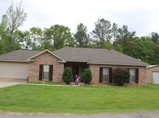 28 Bradford Ln, Petal, MS 39465