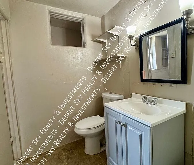 1215 Alamo St — Photo 15