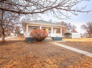 307 E East St, Mccook, NE 69001