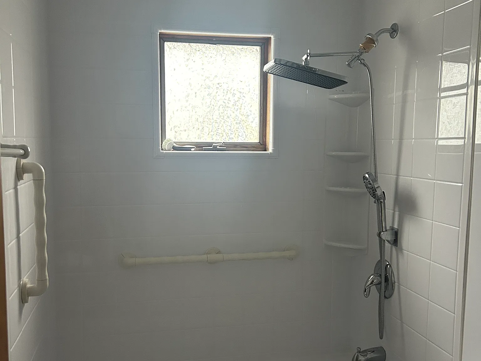 2 bed, 1100 sqft, $1,400 — Photo 2