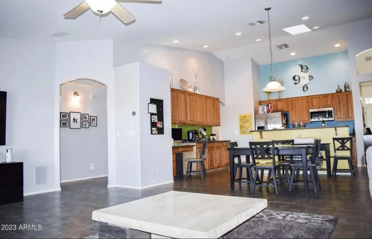 6630 S Cottonfields Ln — Photo 2