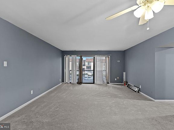 5th image of 10121 Prince Pl Unit 301-10B