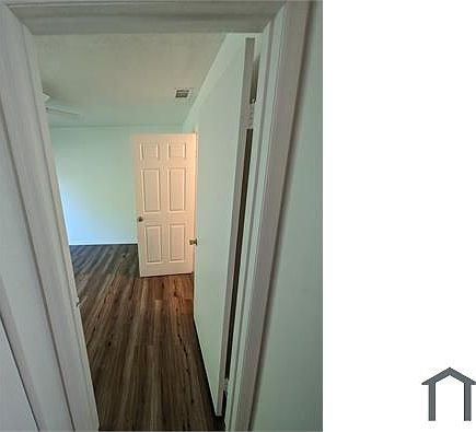 1st image of 4960 Dundee Ave