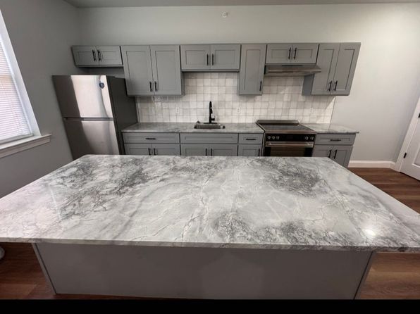 401-403 W Auburn St #403-201