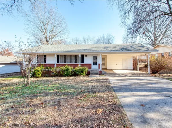 923 S 67th Ln, Fort Smith, AR 72903