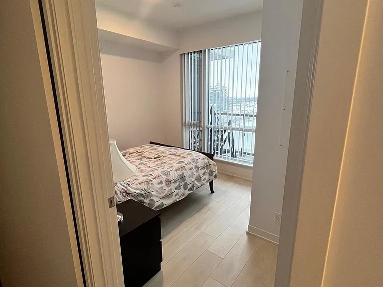 7950 Bathurst St #1212 — Photo 7