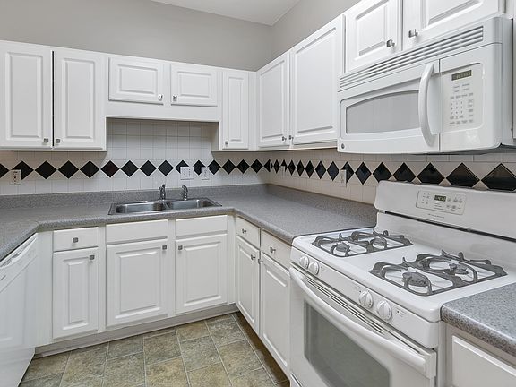 5th image of 1559 Settlers Walk Ct SW #3