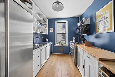 880 West 181st Street