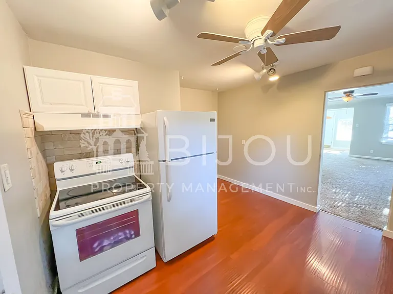 238 N. Prospect St — Photo 10