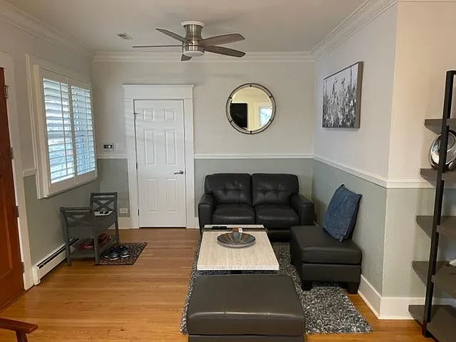 3301 W Clyde Pl — Photo 3