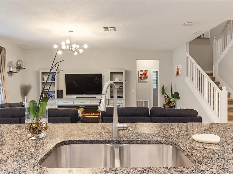 30841 Kelmin Ter — Photo 14