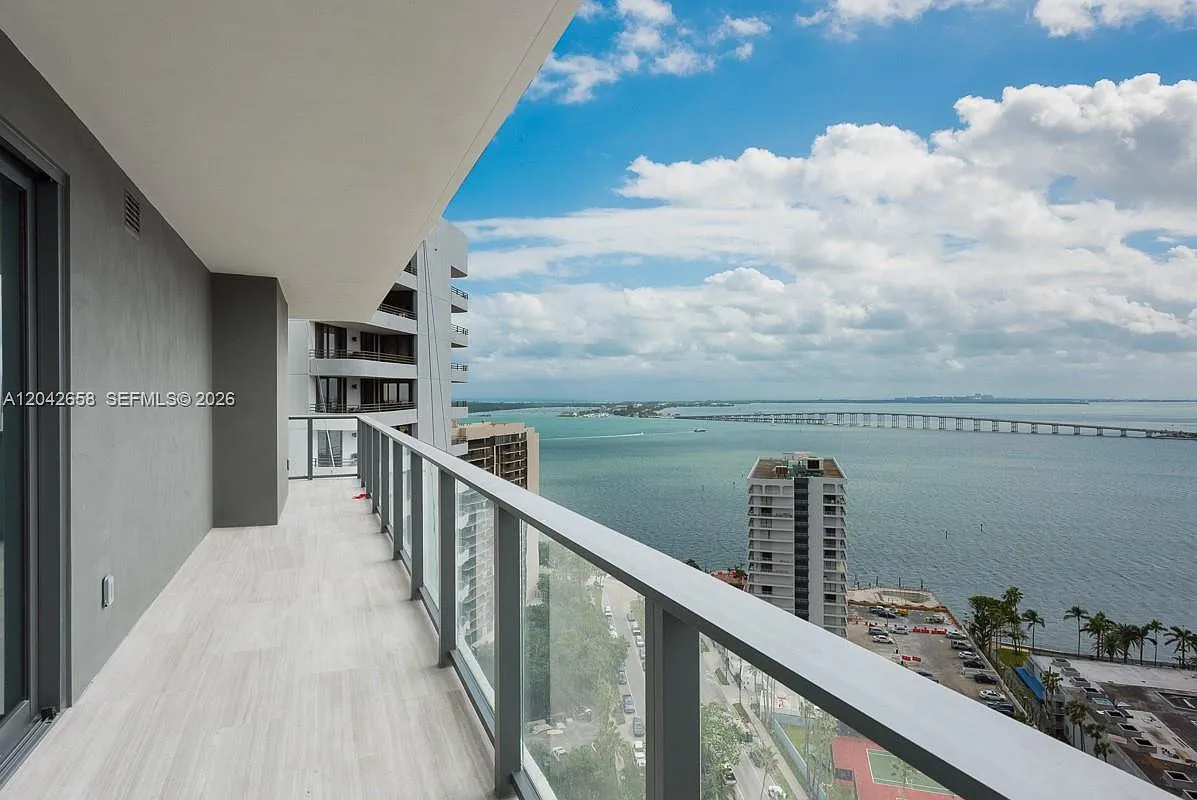 Echo Brickell Condo — Photo 1