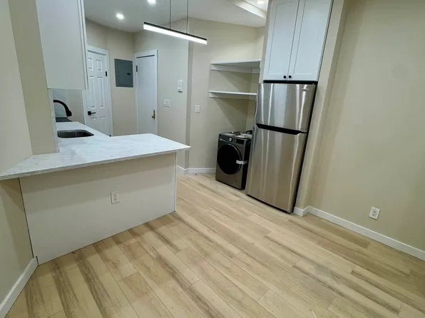 77 Barrow Street image 1 of 11