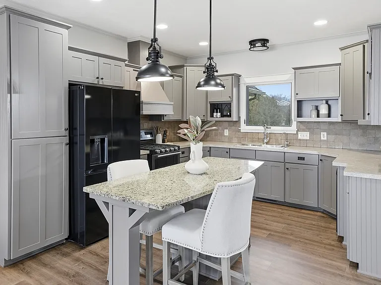 8886 Stonepoint Ct — Photo 13