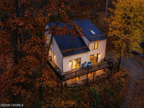 218 Apple Blossom Ln, Catawissa, PA 17820