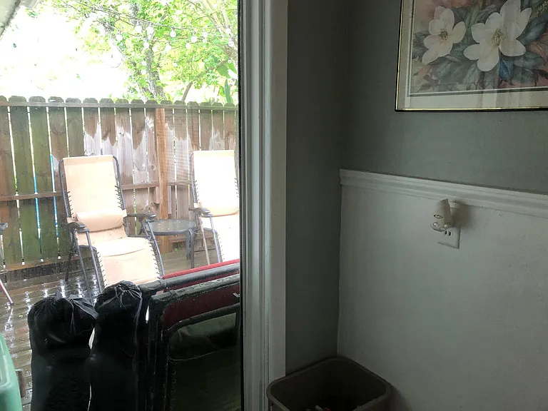 330 Aberdeen Ave — Photo 11