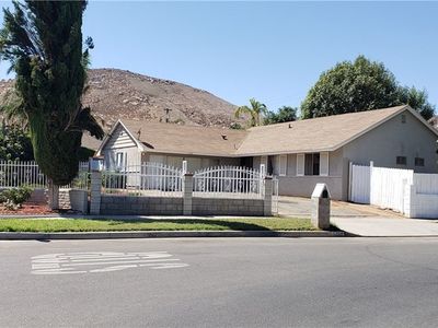 11201 Campbell Ave, Riverside, CA, 92505