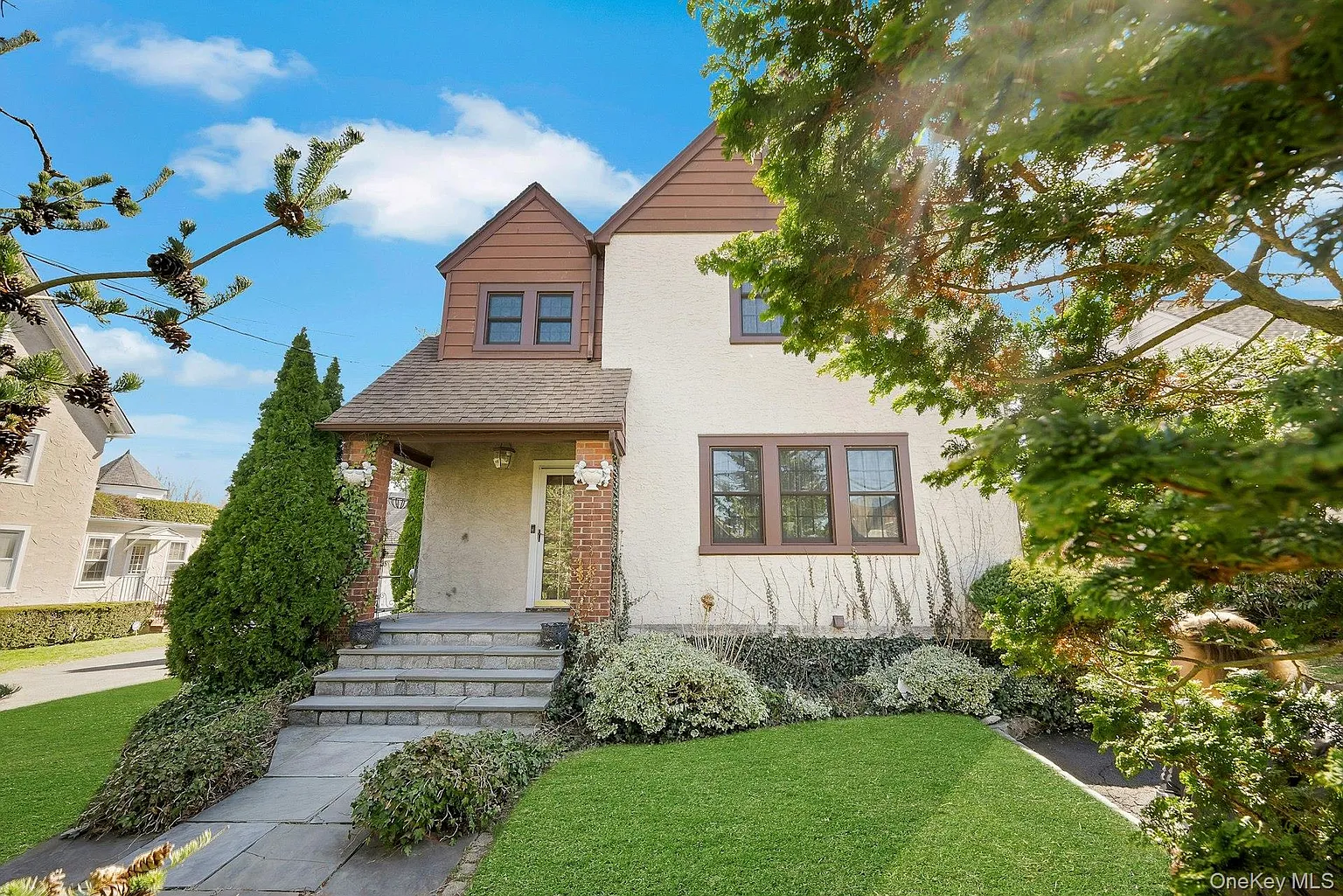 156 Park Drive photo 1