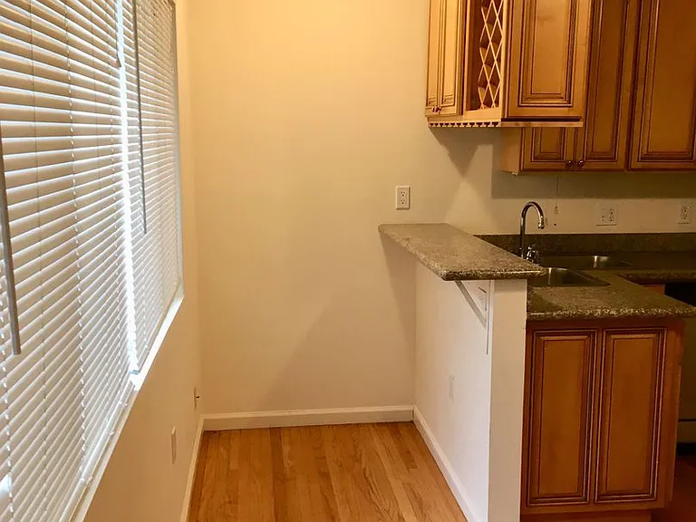 1812 Francisco Street — Photo 14