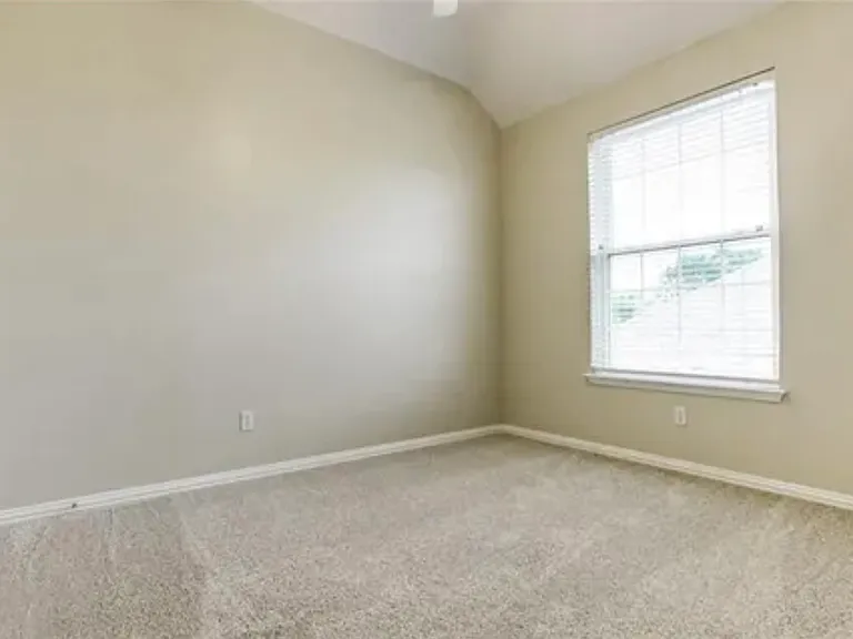 1931 Paloma Way — Photo 16