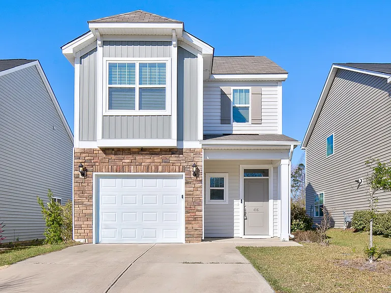 416 Sandfarm Trl — Photo 1