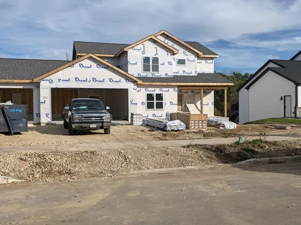 1044 Autumn Blaze Ct, Oregon, WI 53575
