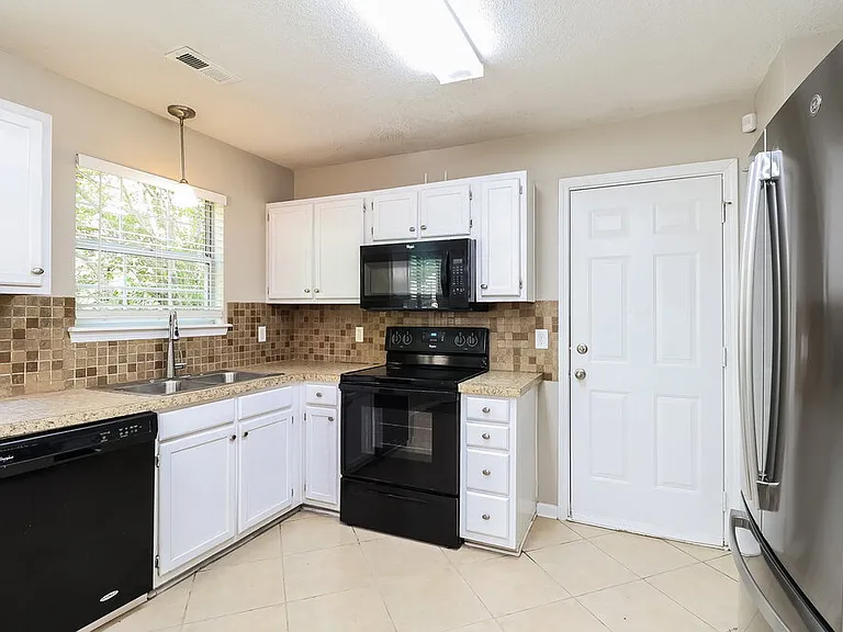 3664 Stonefield St SW — Photo 10