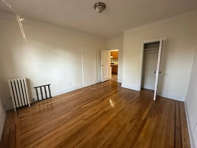34-02 106th St #9A — Photo 1