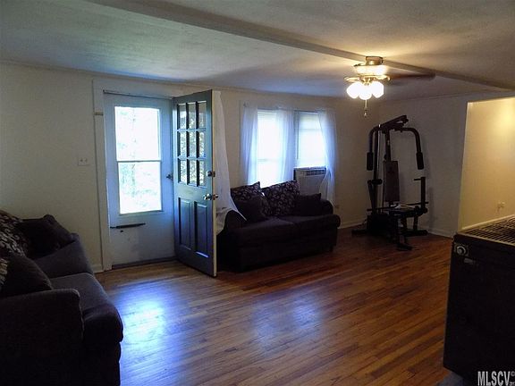 5th image of 743 Wilmont St