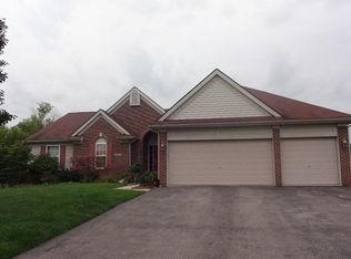 43307 Pond Bluff Dr, Belleville, MI 48111