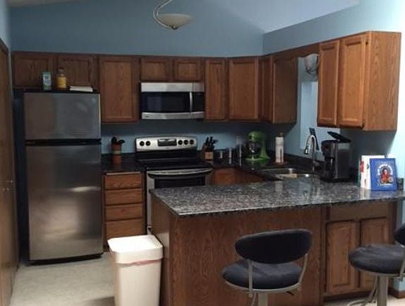 5th image of 14220 44th Pl N APT 6