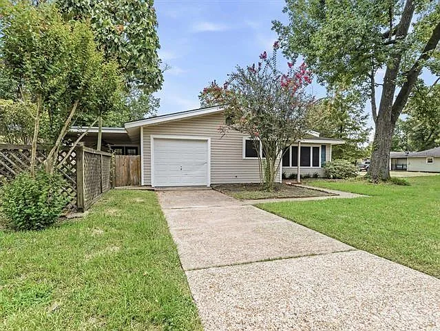 5990 Sallie St — Photo 2