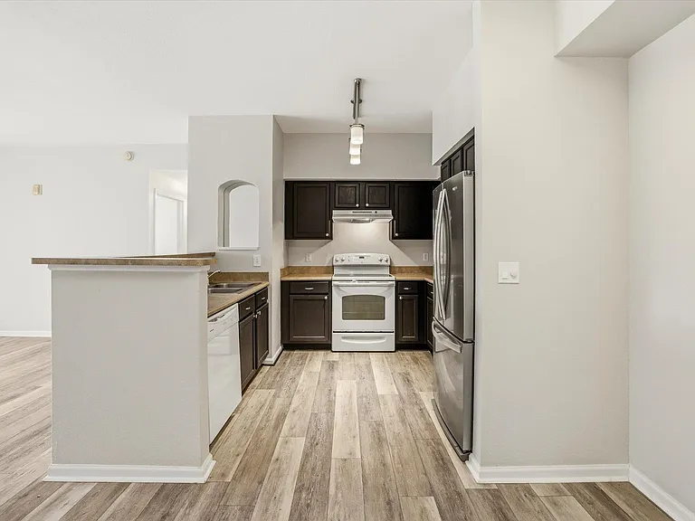 2801 Chancellorsville Dr #718 — Photo 10