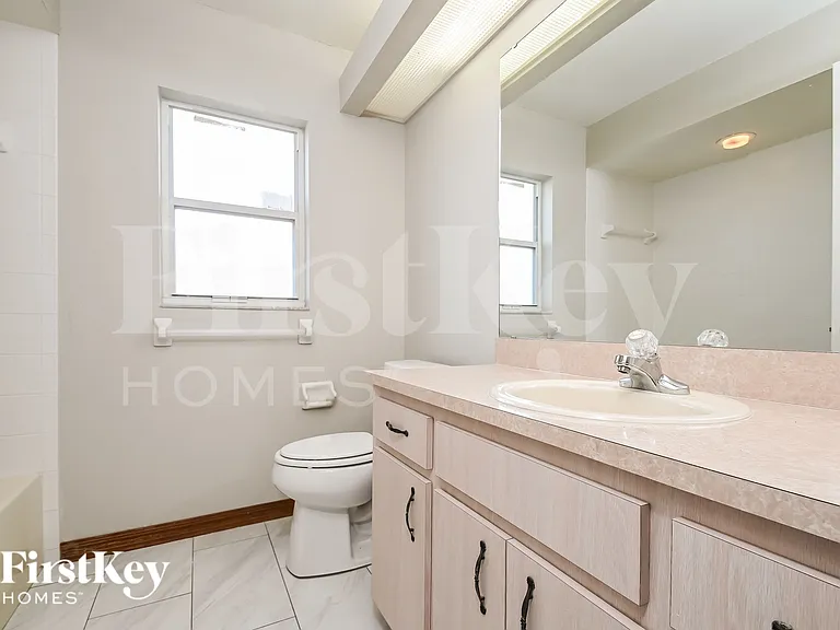 5349 Montserrat Dr — Photo 17