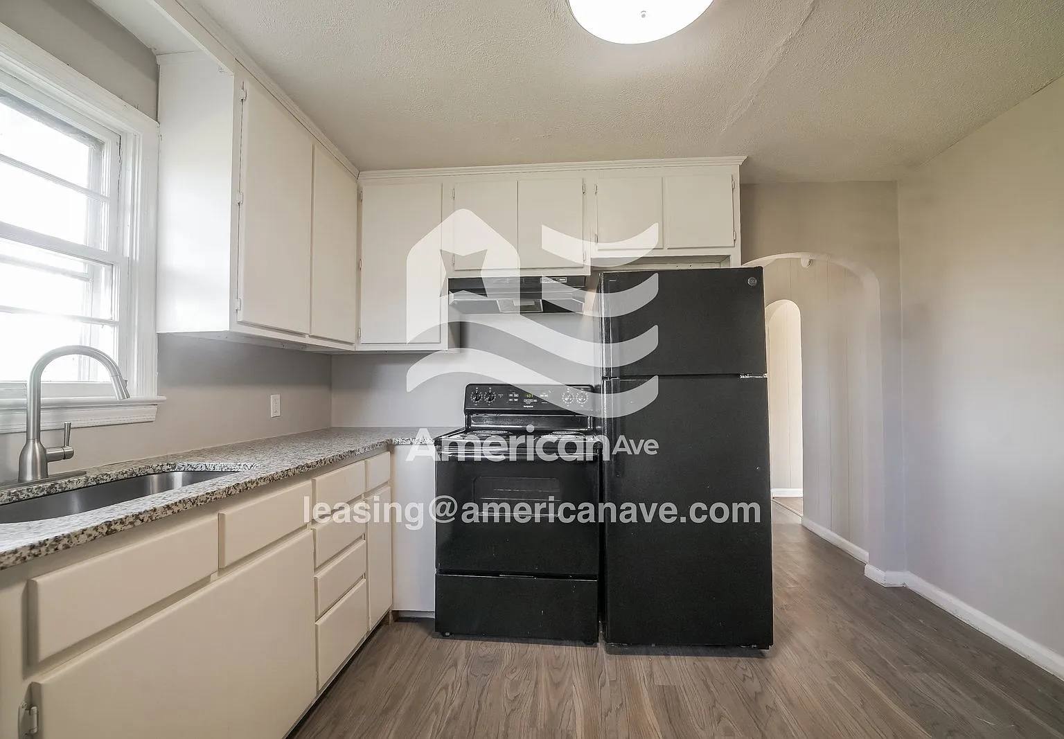 3 bed, 2.0 bath, 1128 sqft, $1,572 — Photo 4