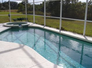 836 Pinewood Dr, Davenport, FL 33896