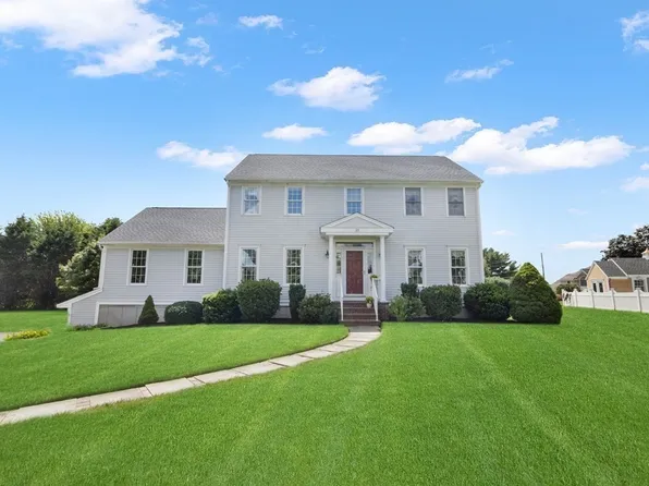 10 Joseph St, Dartmouth, MA 02747