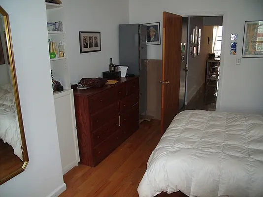 Rented by Warren T Real Estate Corp. | media 15